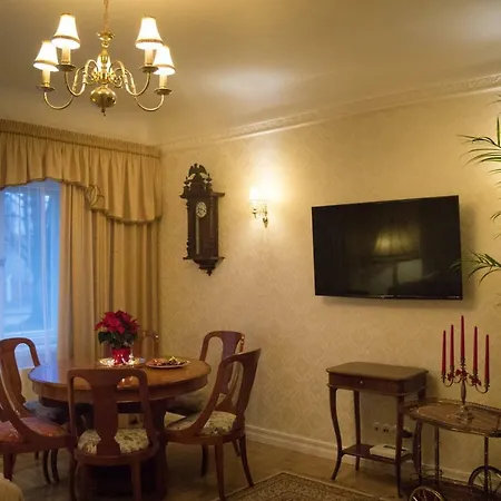 Ranna Luxury Apartment *